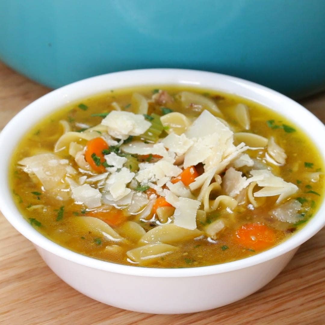 bfv8580_classic_chicken_noodle_soup-thumbnail.jpg